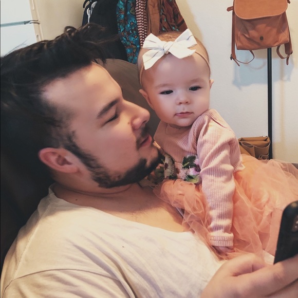 Meet your Posher, Tia - Picture 4 of 7